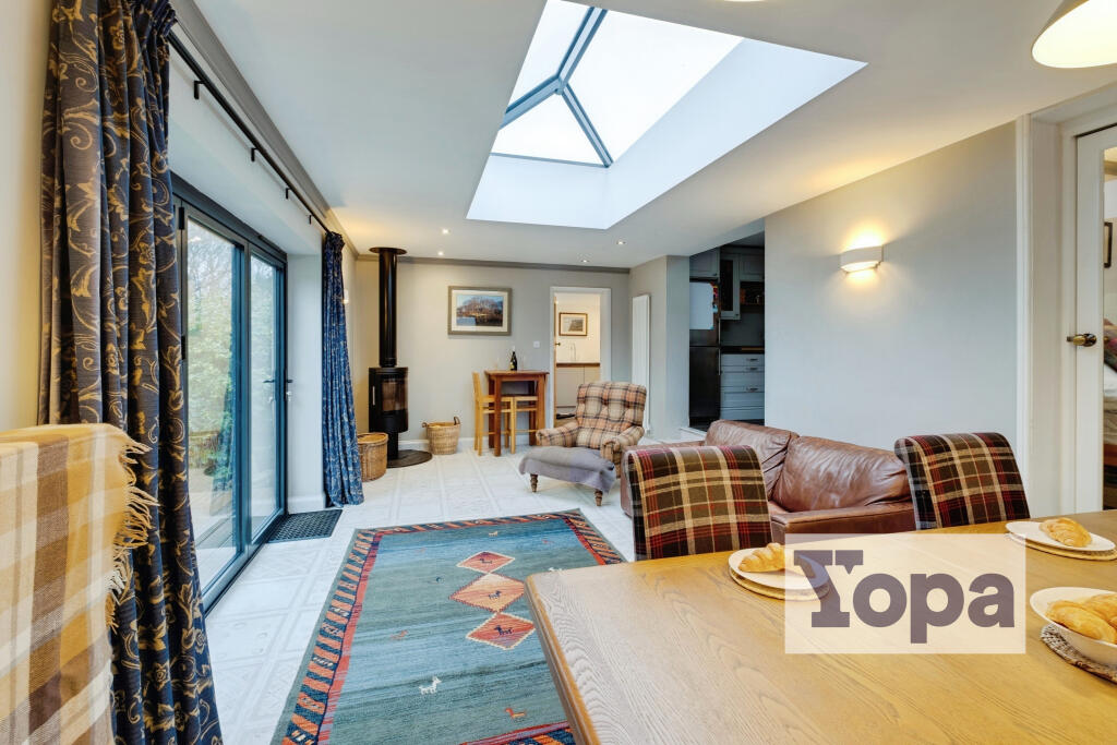 House in Southampton - View 3