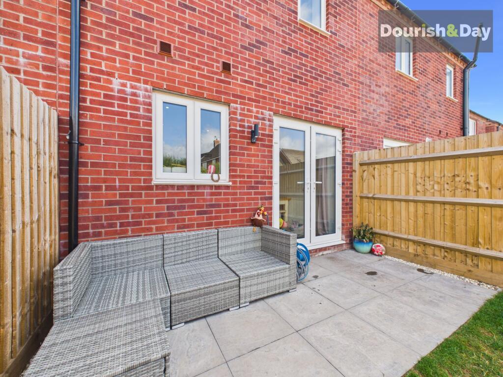 House in Whitchurch, Waymills - More