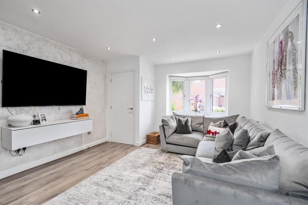 Yew Tree Close, Lapworth, Solihull photo 5