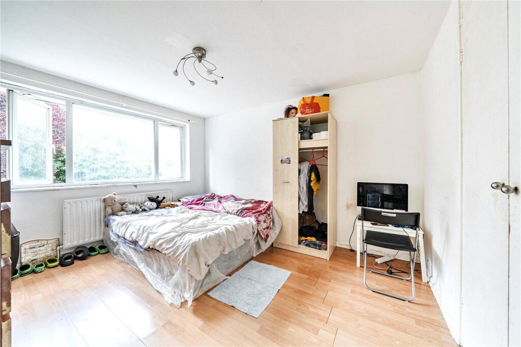 House in London - View 5