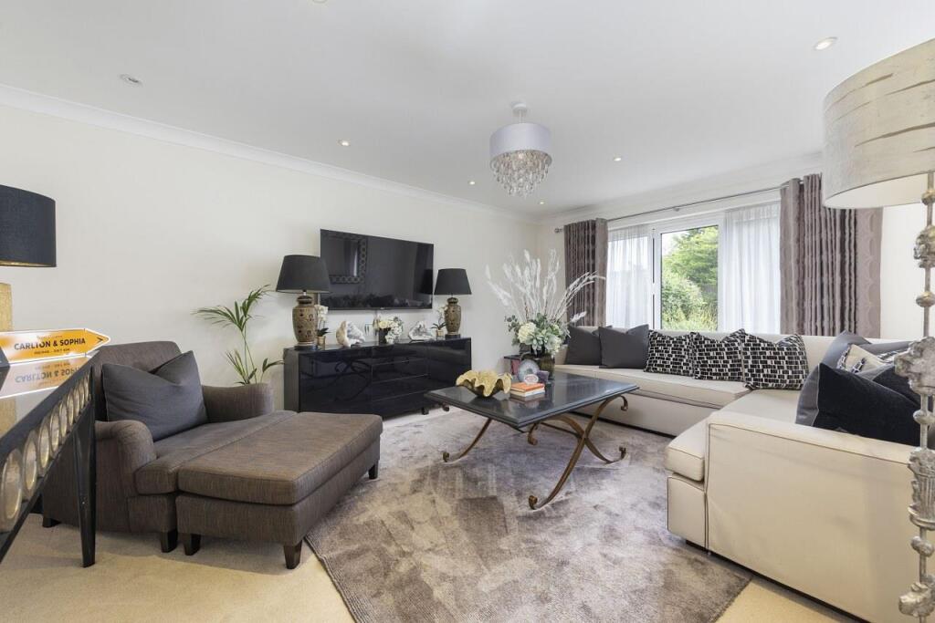 House in London - View 5