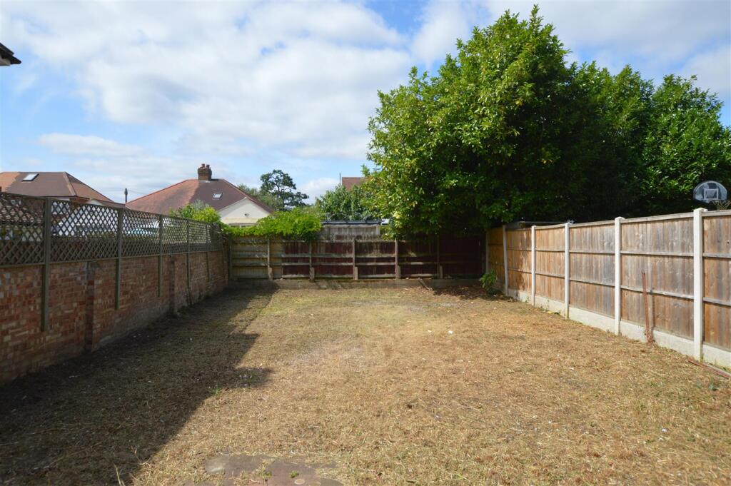 House in Twickenham - View 3