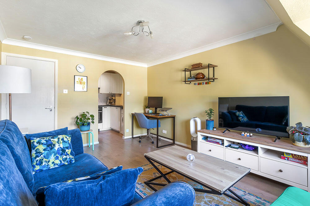 Apartment in London, Leytonstone - View 5