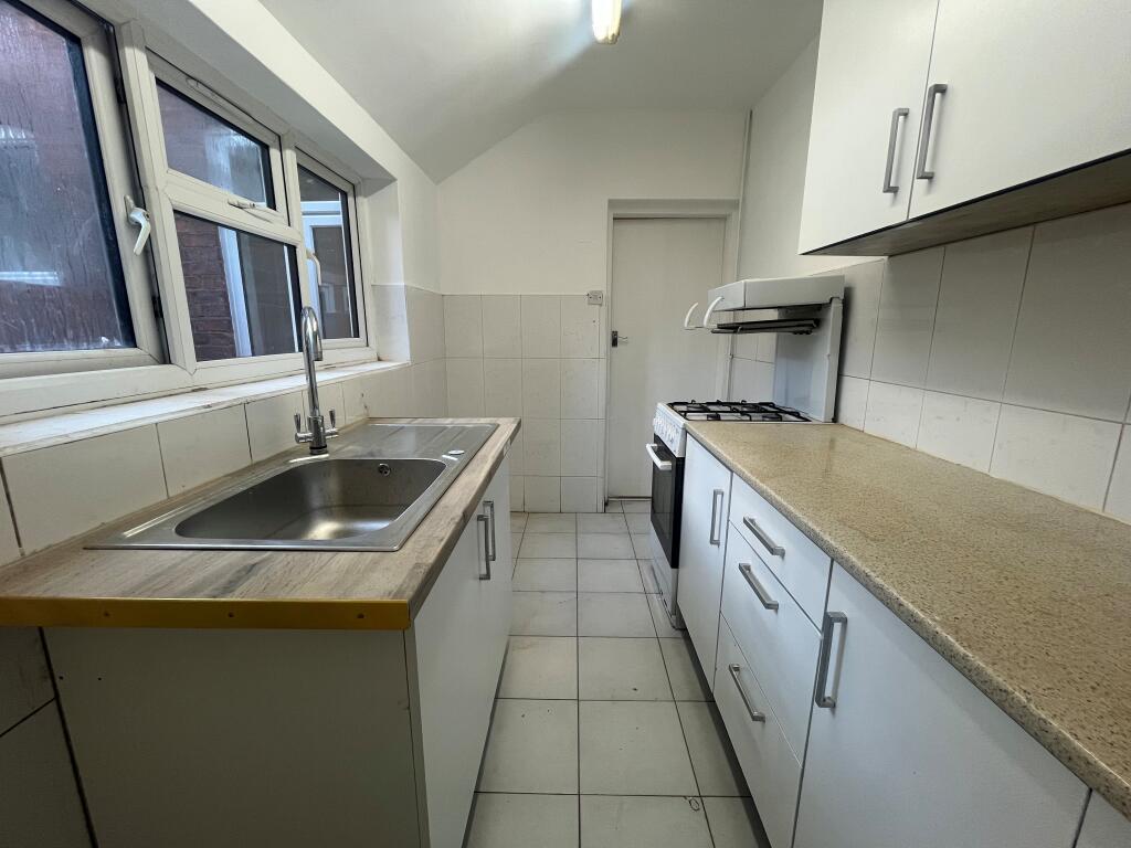 House in Walsall, West Midlands - View 5