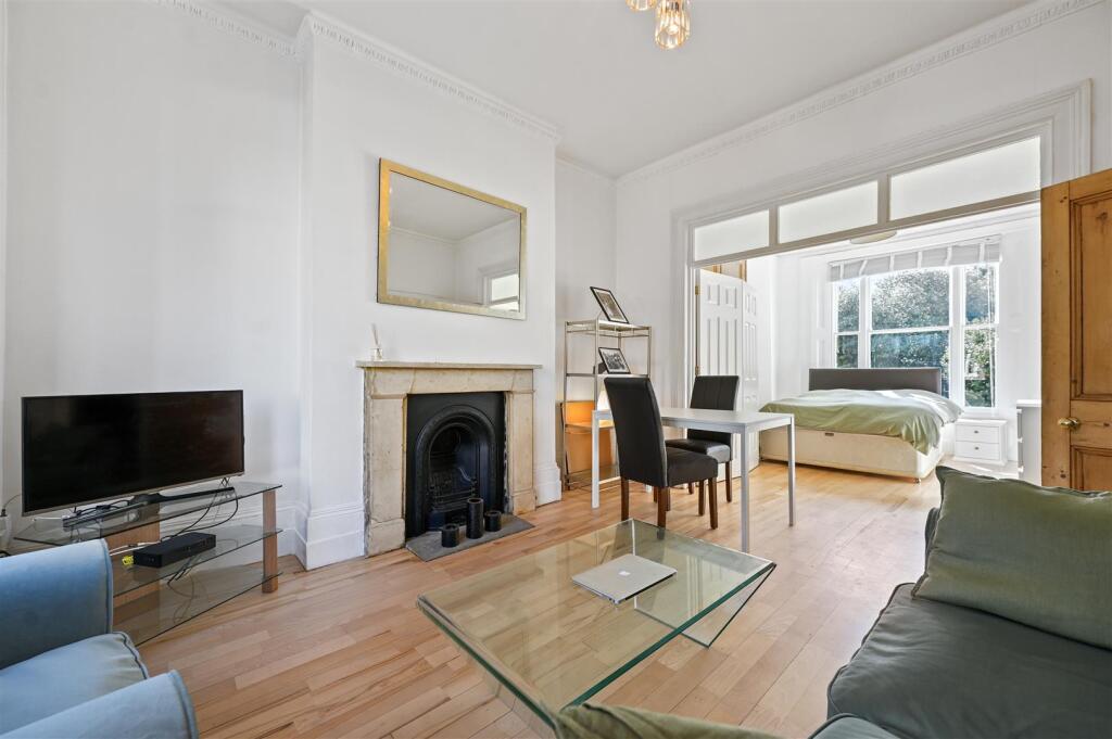 Apartment in London, Shepherd's Bush - View 4