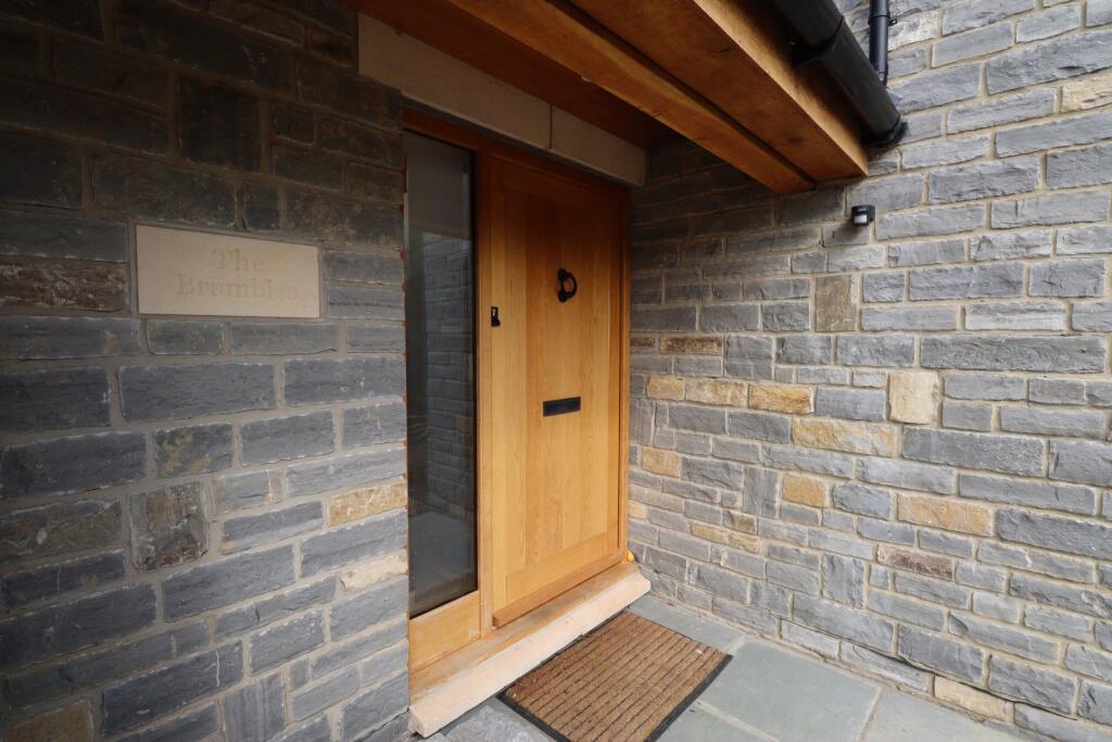 Additional image 18 of Higher Brooks, Street