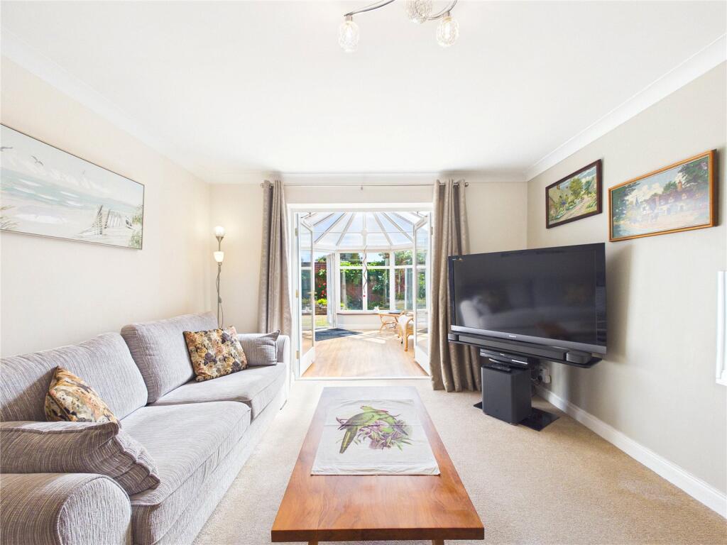House in Malvern Hills, Leigh - More