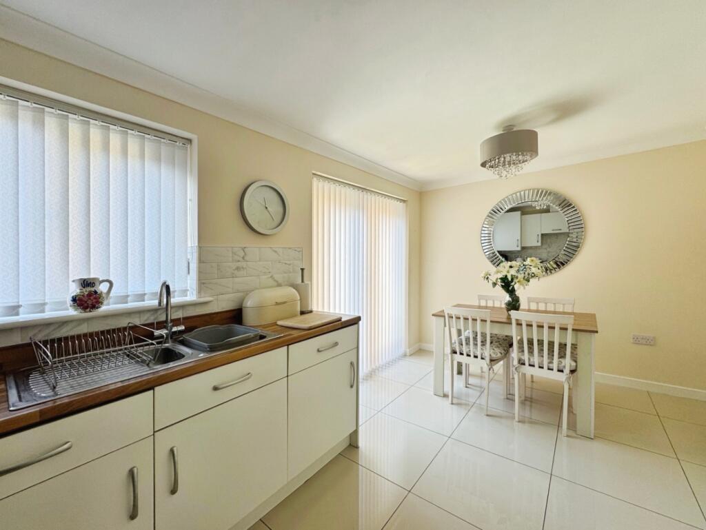 House in Llanedi - View 5