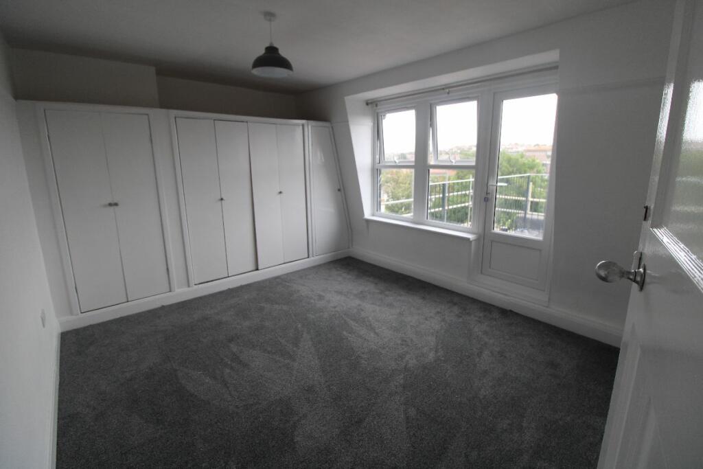 Apartment in Eastbourne, Old Town - View 4