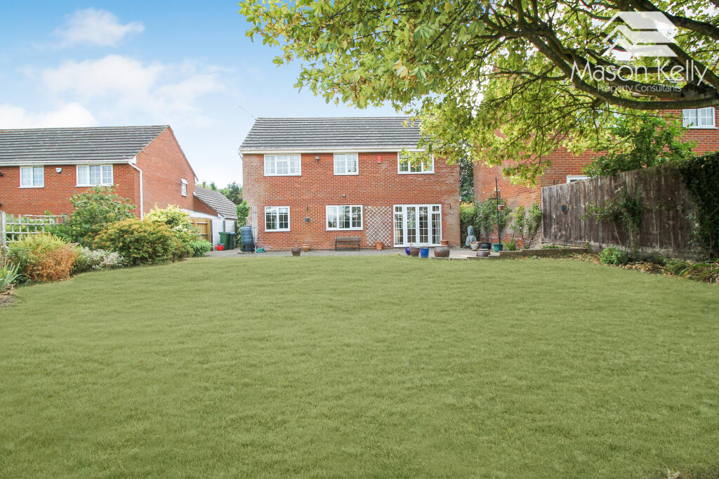 The Slade, Newton Longville, Buckinghamshire photo 3