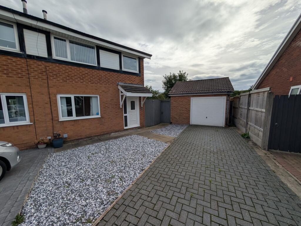 Main image of property: The Rowans, Poulton-Le-Fylde, Lancashire, FY6