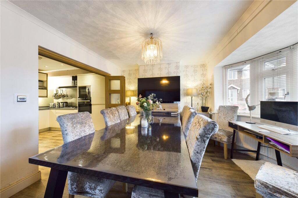 House in Redhill - View 2