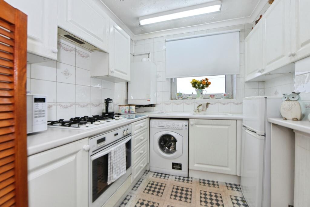 Lawefield Crescent, Clifton, Swinton, Manchester, M27 photo 2