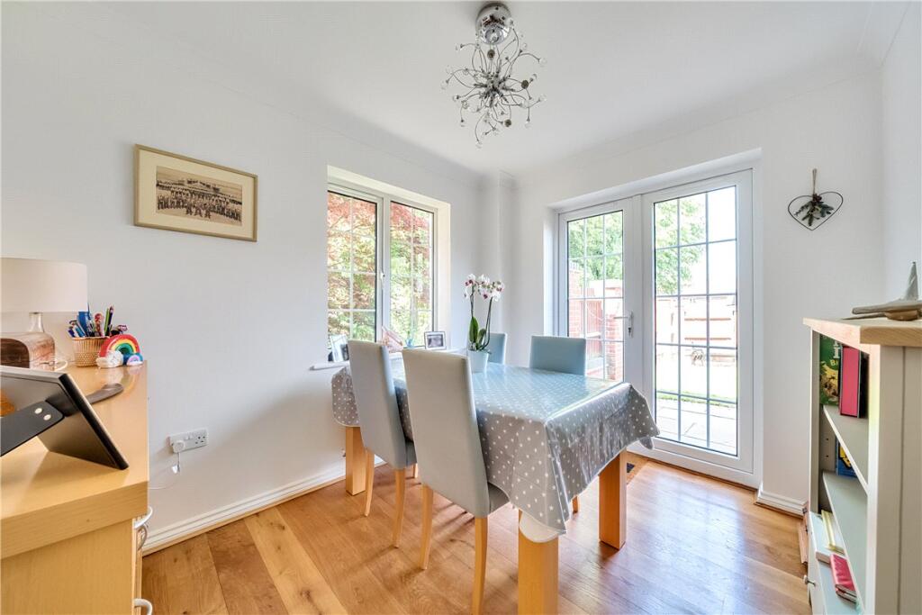House in Basingstoke and Deane, Bere Hill, Whitchurch - View 3
