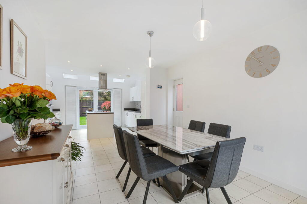 House in Bromborough, Liverpool City Region - View 5
