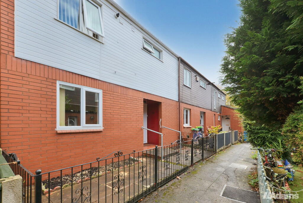 3-bed terraced on Folkestone Way, Runcorn, £125,000