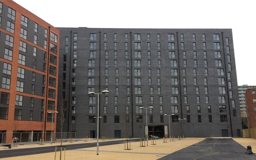 Apartment in Salford, Greater Manchester - View 2