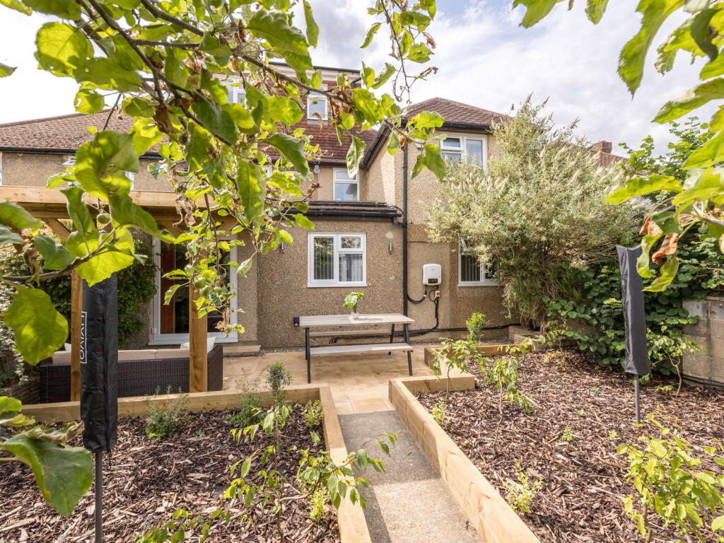 St. Lukes Road - More