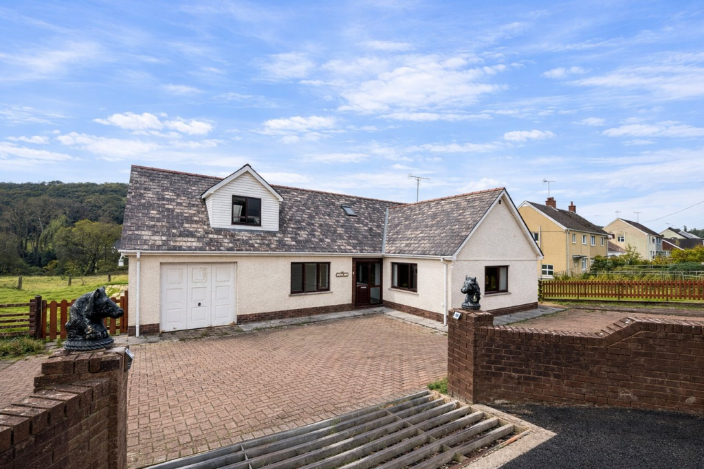 Main image of property: Cribyn, Lampeter, SA48