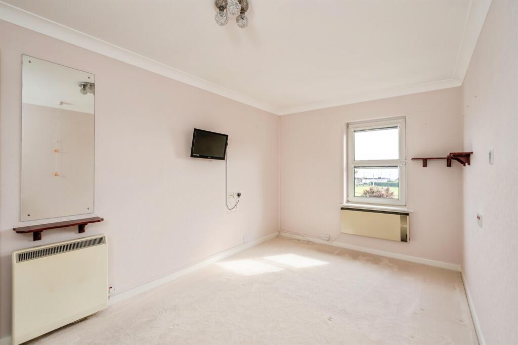 Apartment in Arun, Bognor Regis - View 4