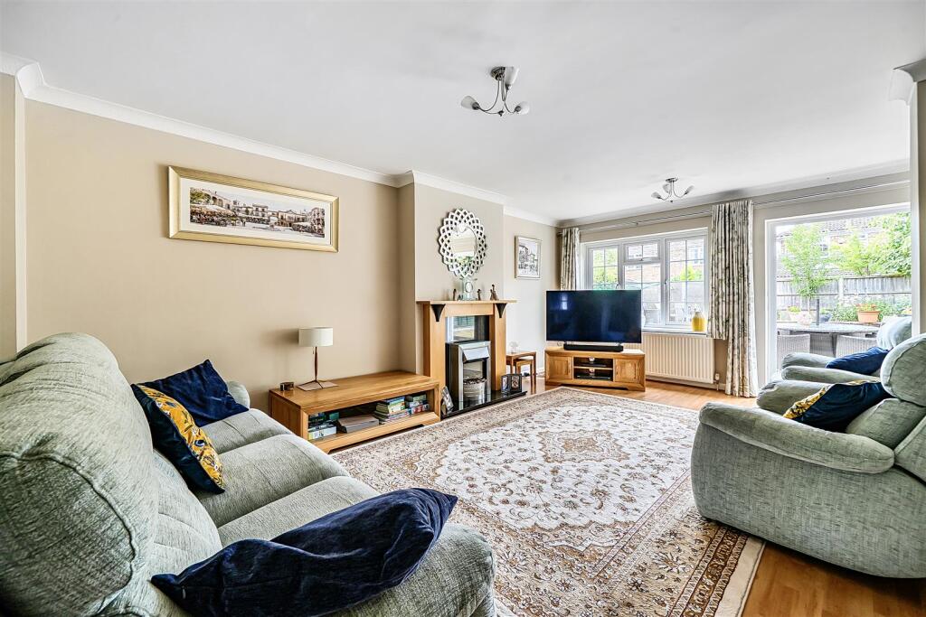 McCarthy Way, Finchampstead, Berkshire, RG40 4UB - View 2