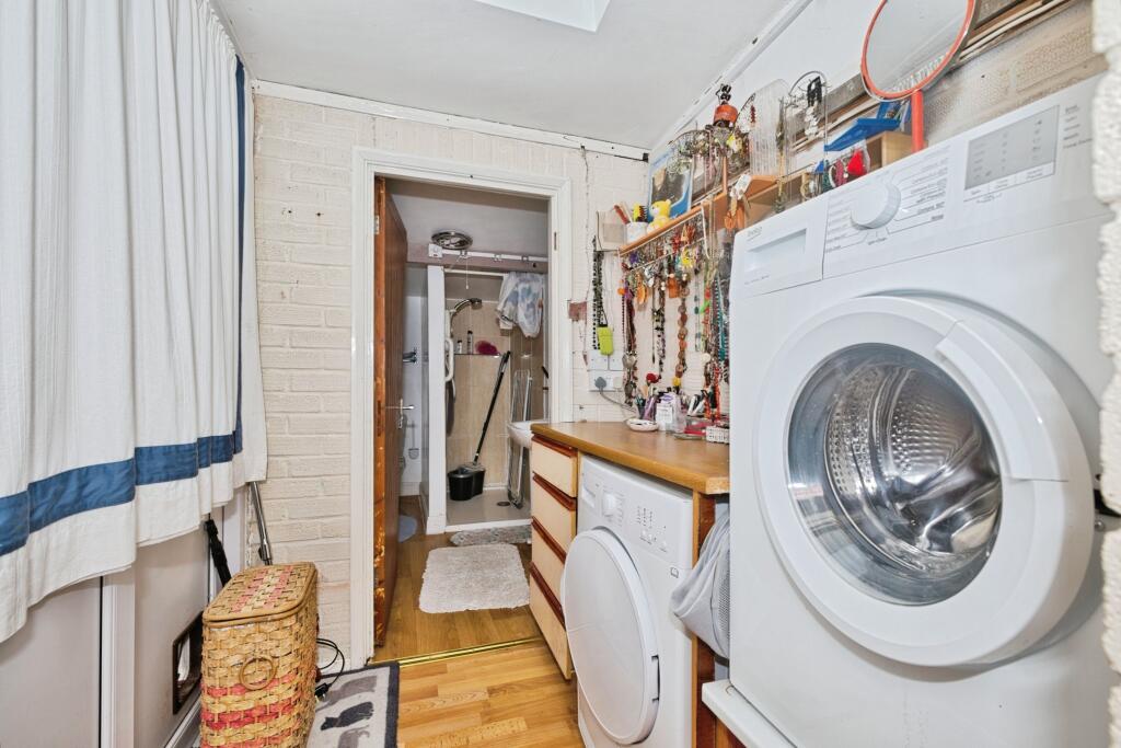 Additional image 8 of Meadow Road, Yeovil, BA21