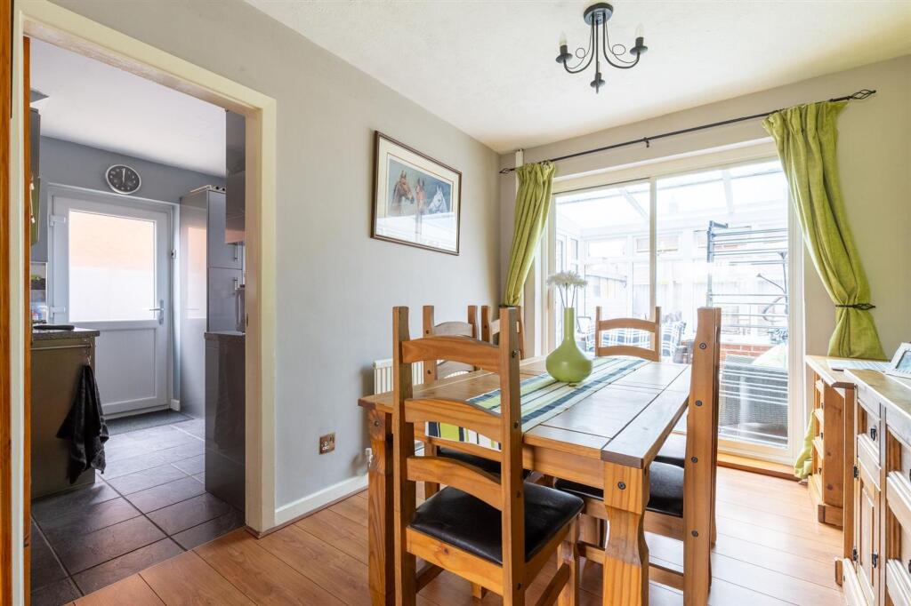 Oakfield Avenue, Wrenbury, CW5 photo 4