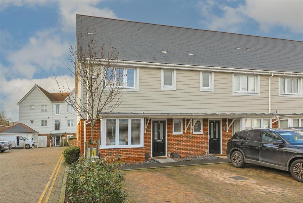 Main image of property: Chapman Close, Snodland