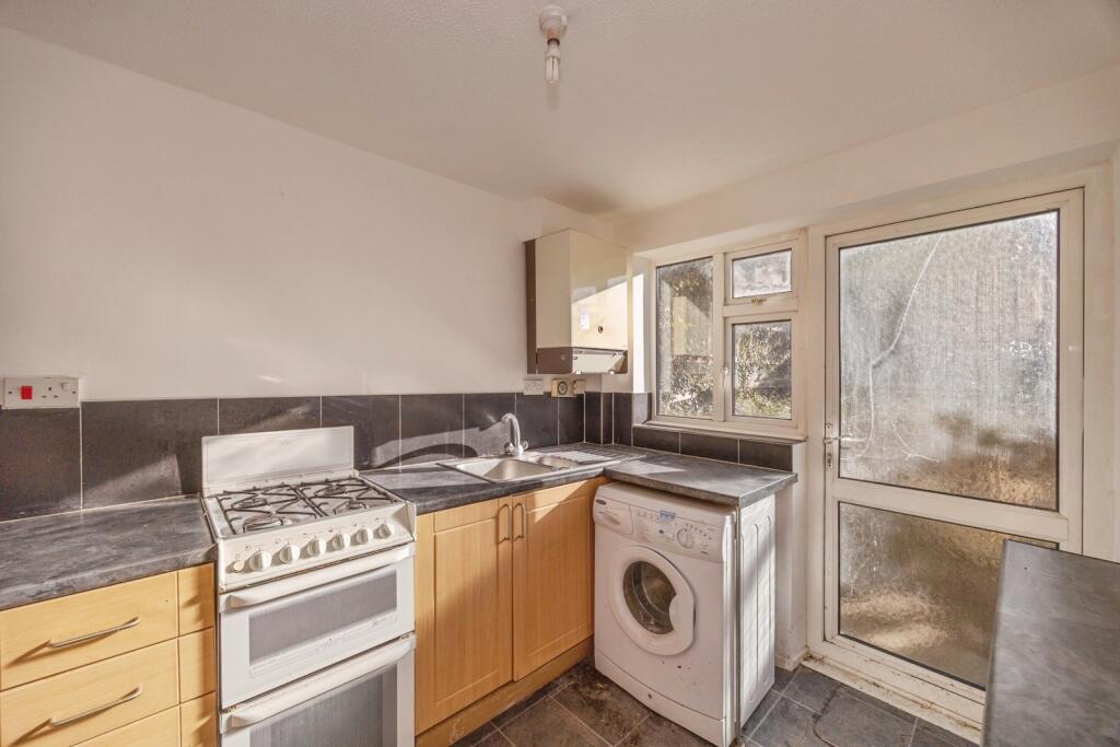 House in Portsmouth - View 3
