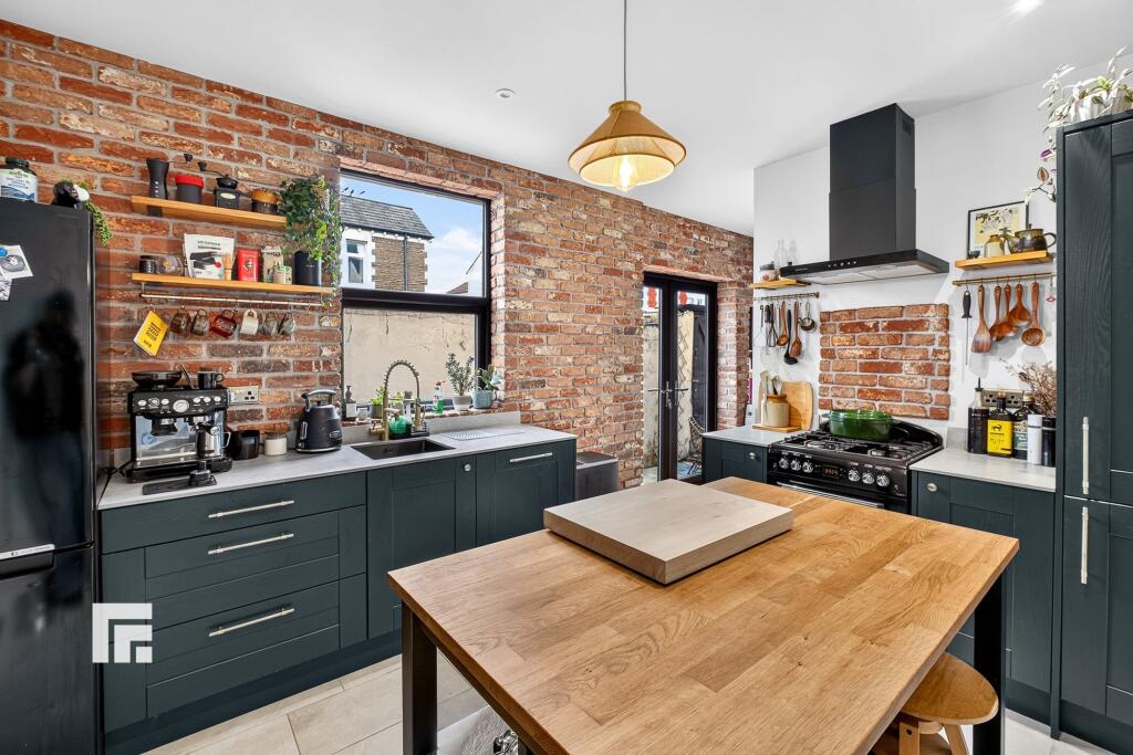 House in Cardiff - More