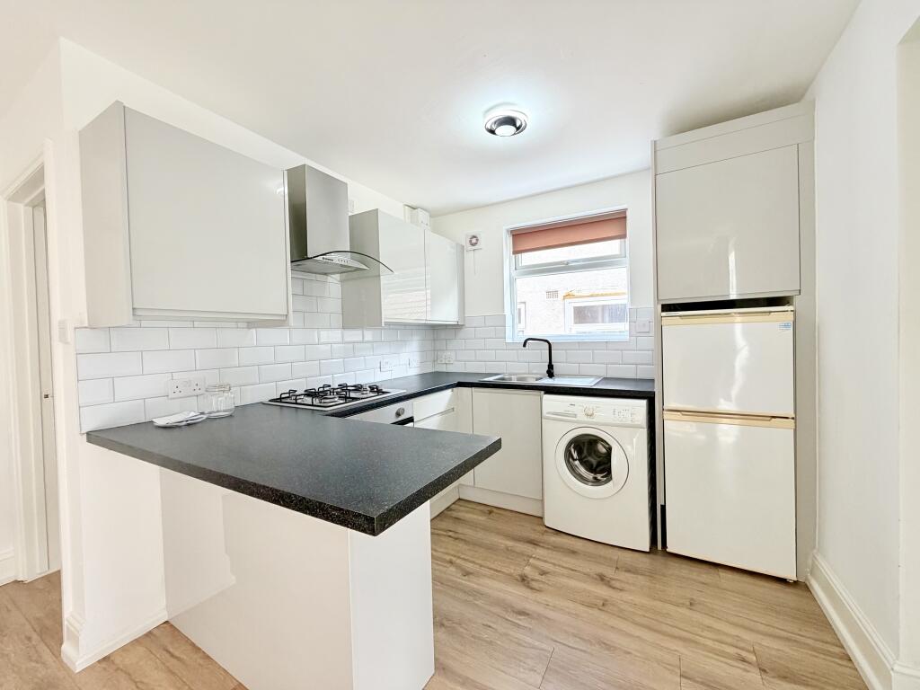 Apartment in Northampton, Wellingborough - View 4