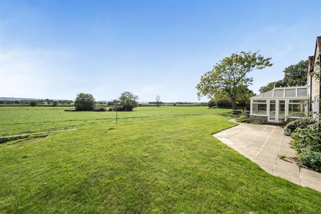 House in Salisbury - View 4