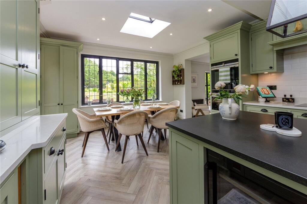 House in Watford - View 5