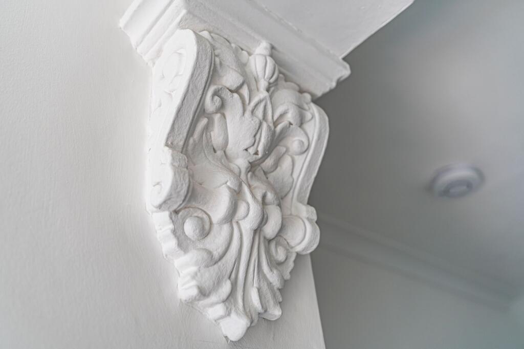 House in Pontypridd, Treforest - More