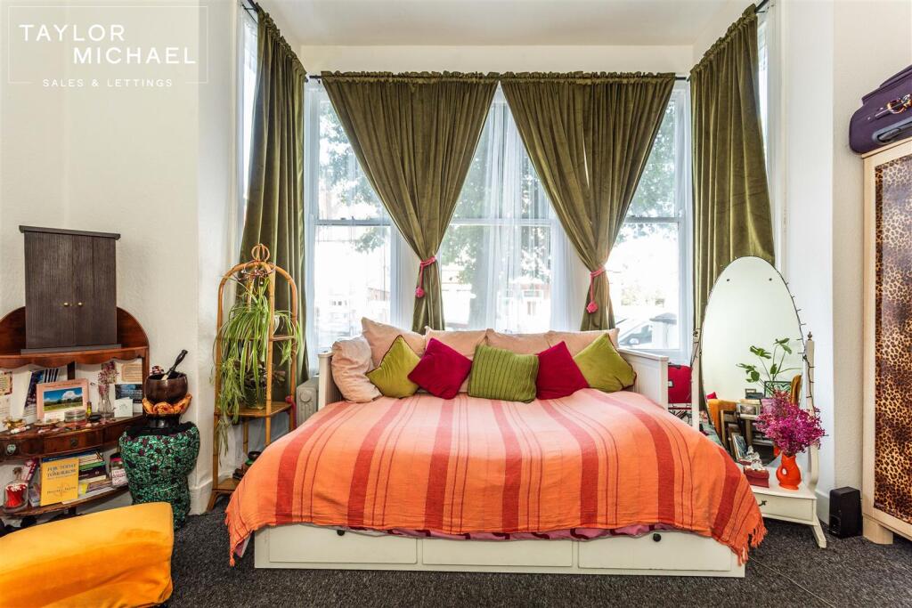 Apartment in Hove, Brighton and Hove - View 5