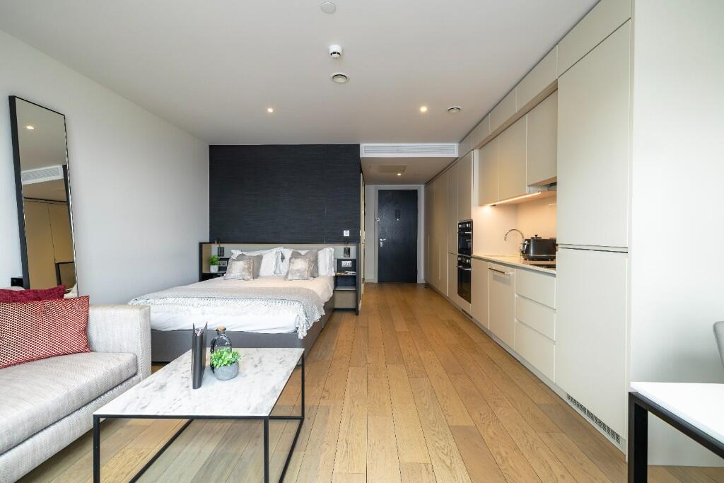 Studio flat for rent