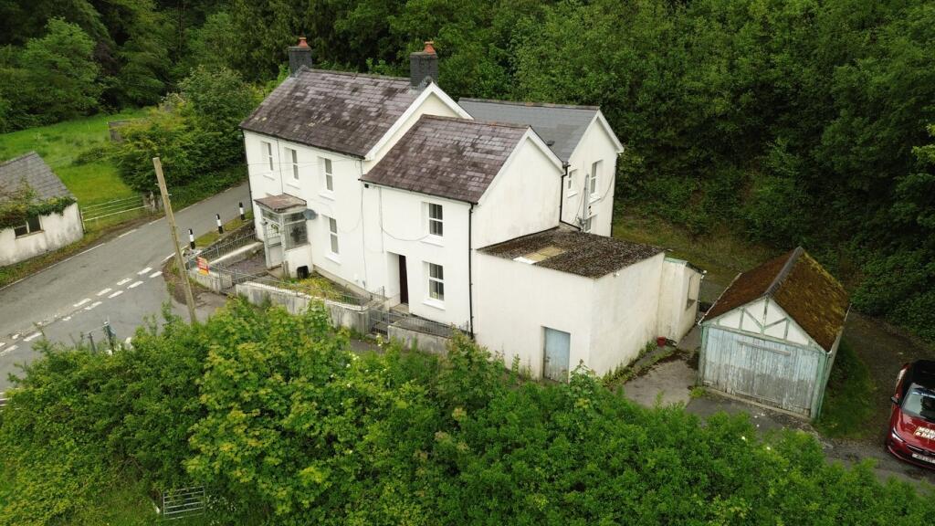 Main image of property: Llandysul, SA44