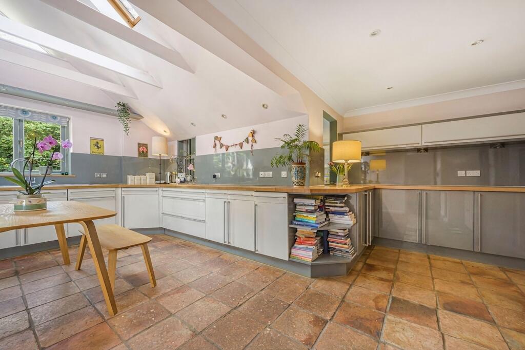 House in South Oxfordshire, Stoke Row - View 4