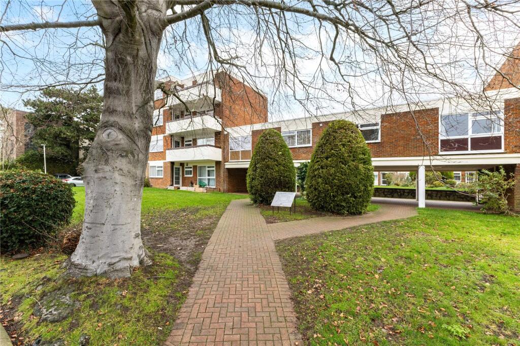 Main image of property: Carlton Road, Harpenden, Hertfordshire, AL5