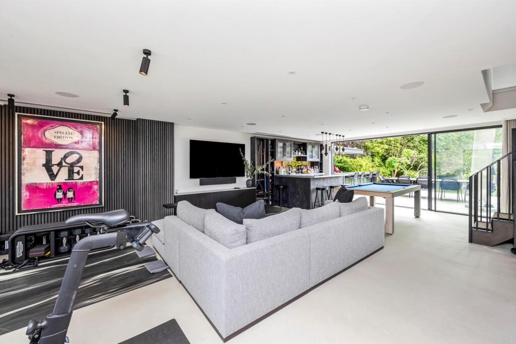House in Kingston upon Thames - View 5