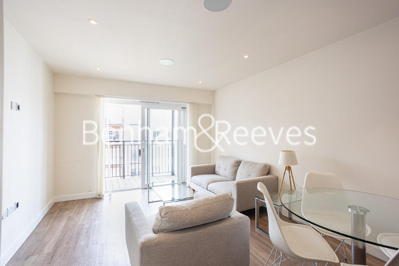 Main image of property: Beaufort Square, Colindale, NW9