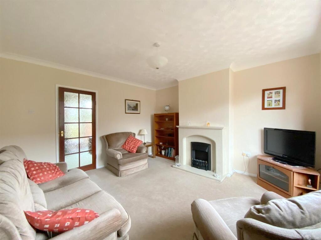 Filey Road, Grimsby photo 3