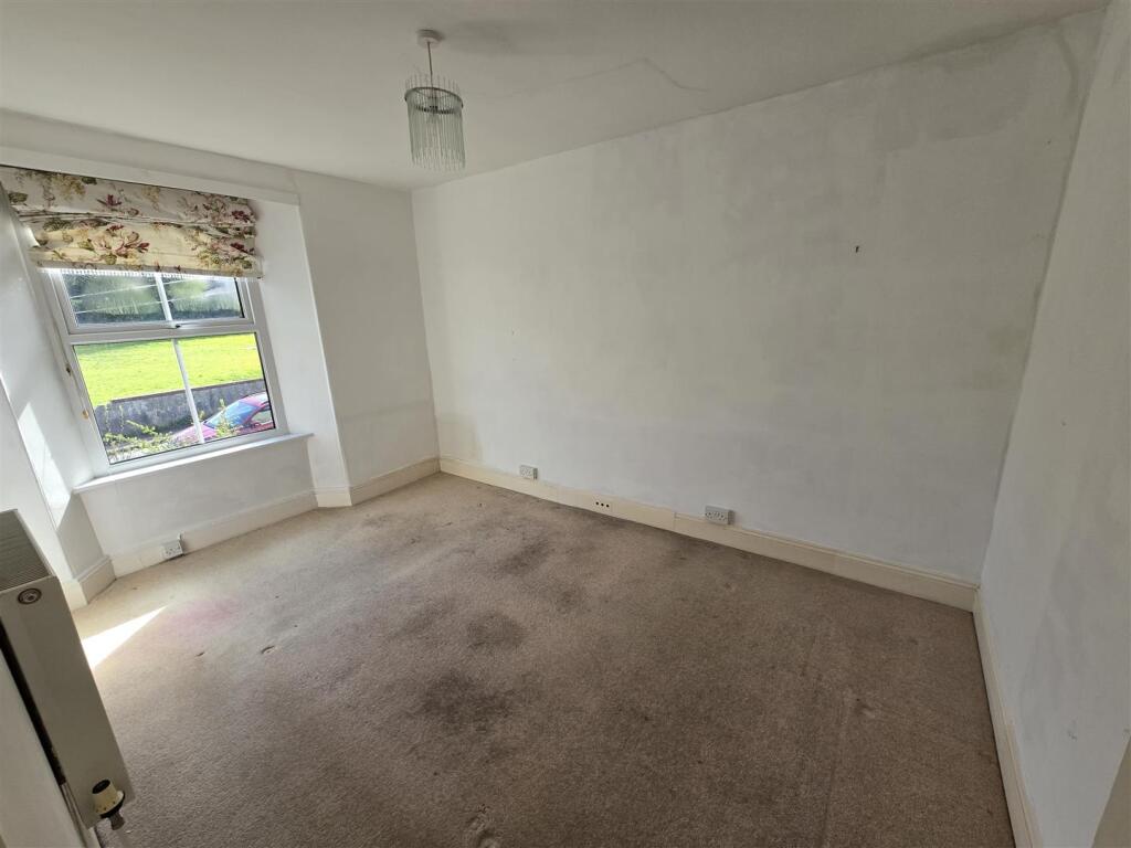 House in Plymouth - View 5