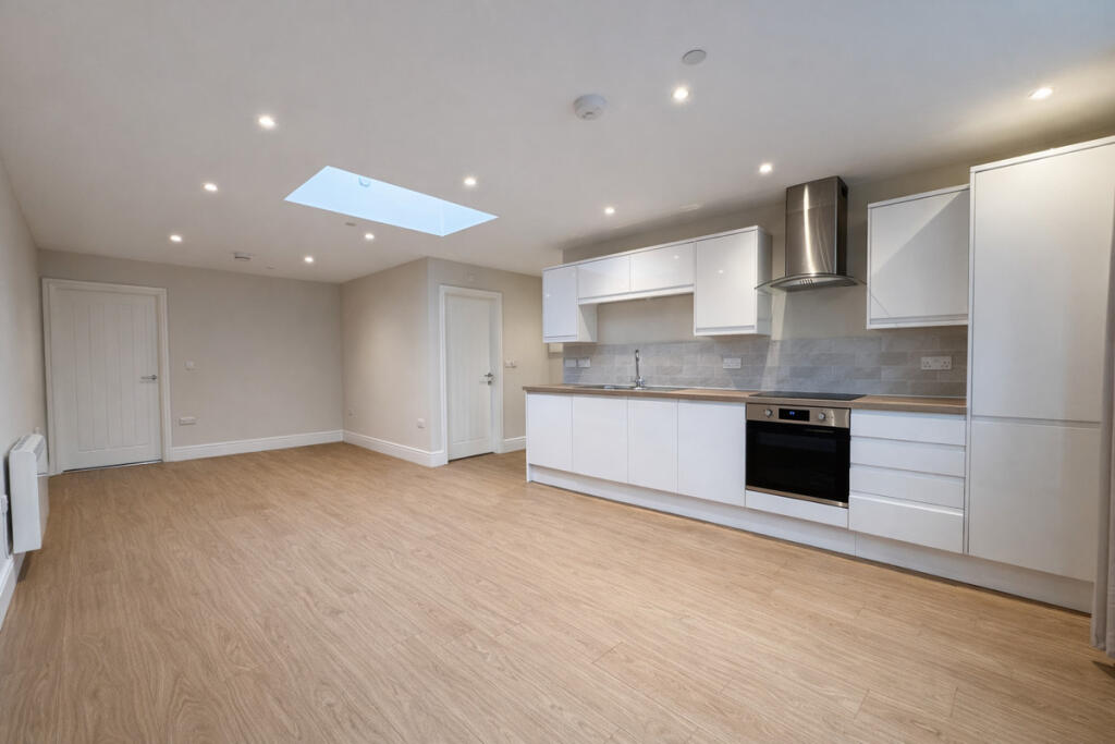 Apartment in Exeter - View 2