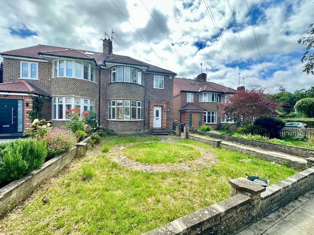 Main image of property: Walmington Fold, Woodside Park N12 