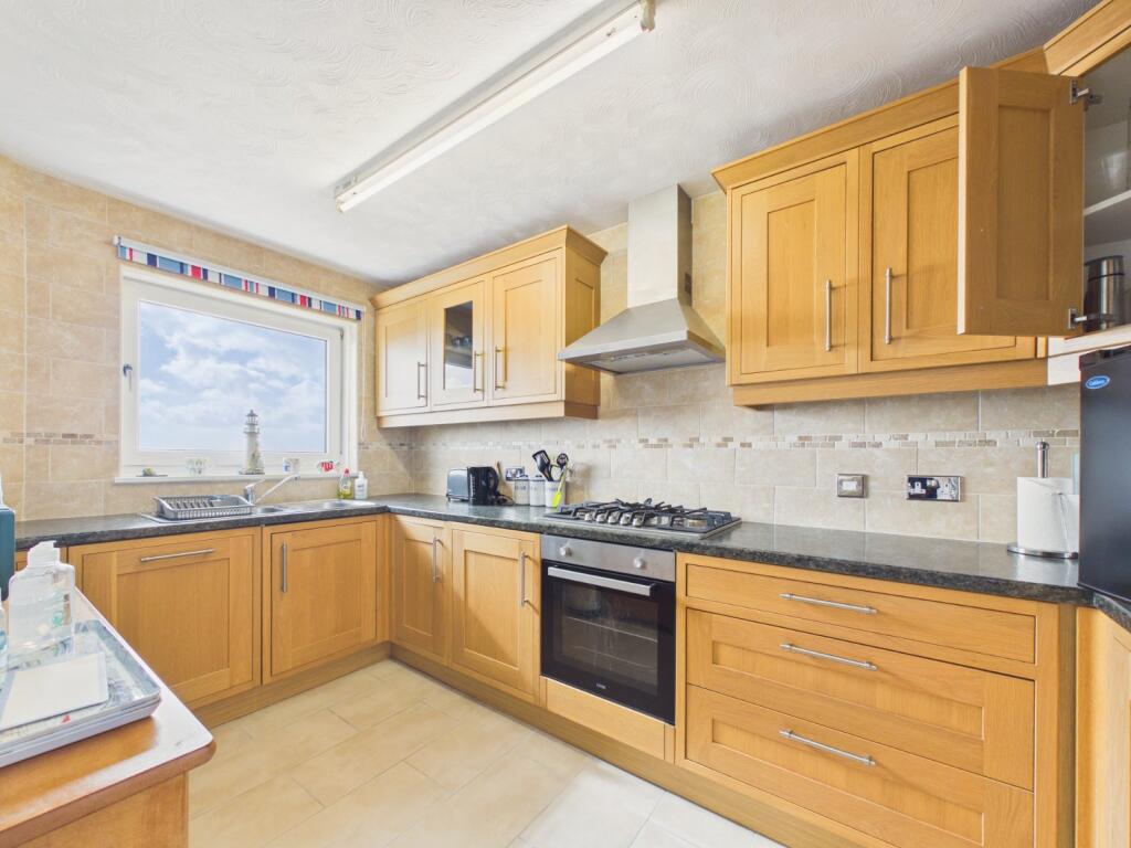 Apartment in Folkestone, Golden Valley, Sandgate - View 5