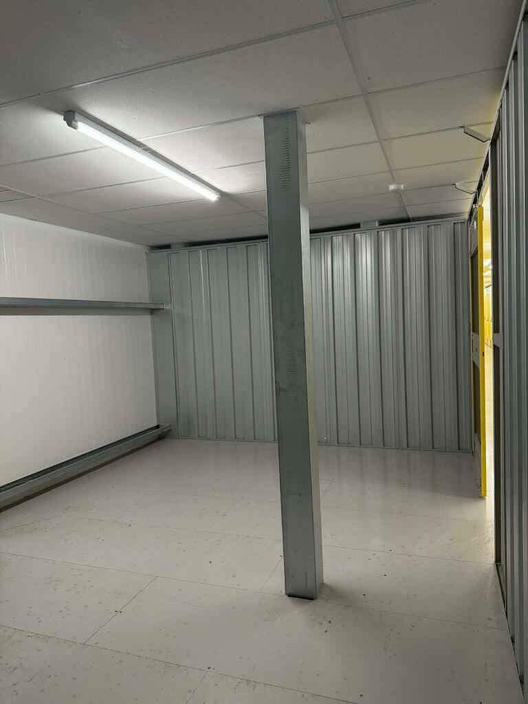 225sqft Unit