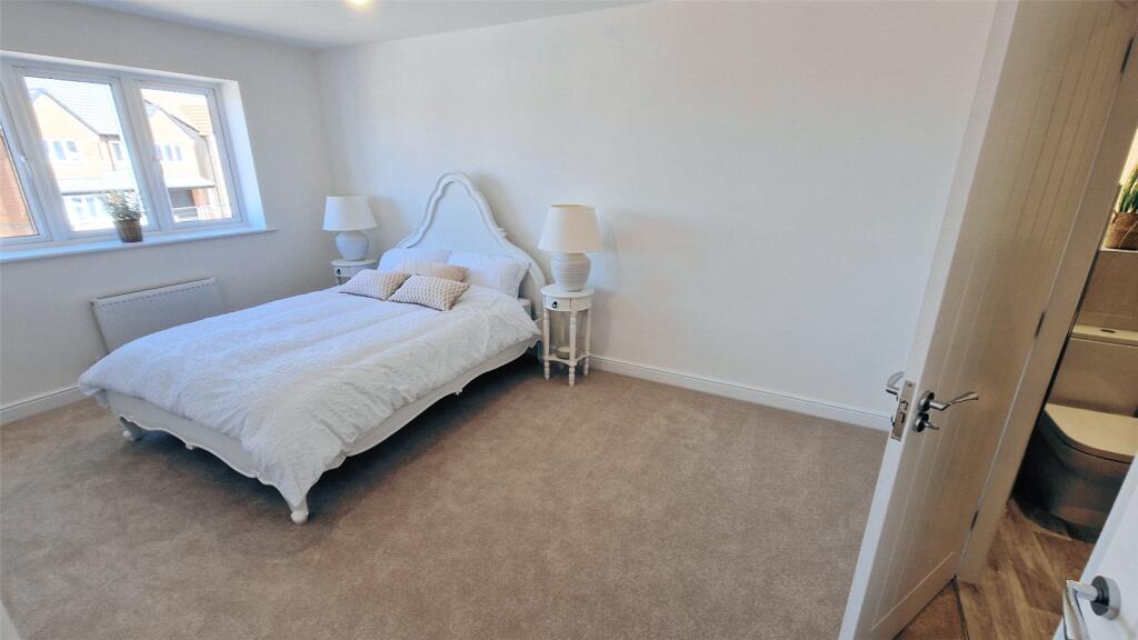 House in Nottingham - View 5