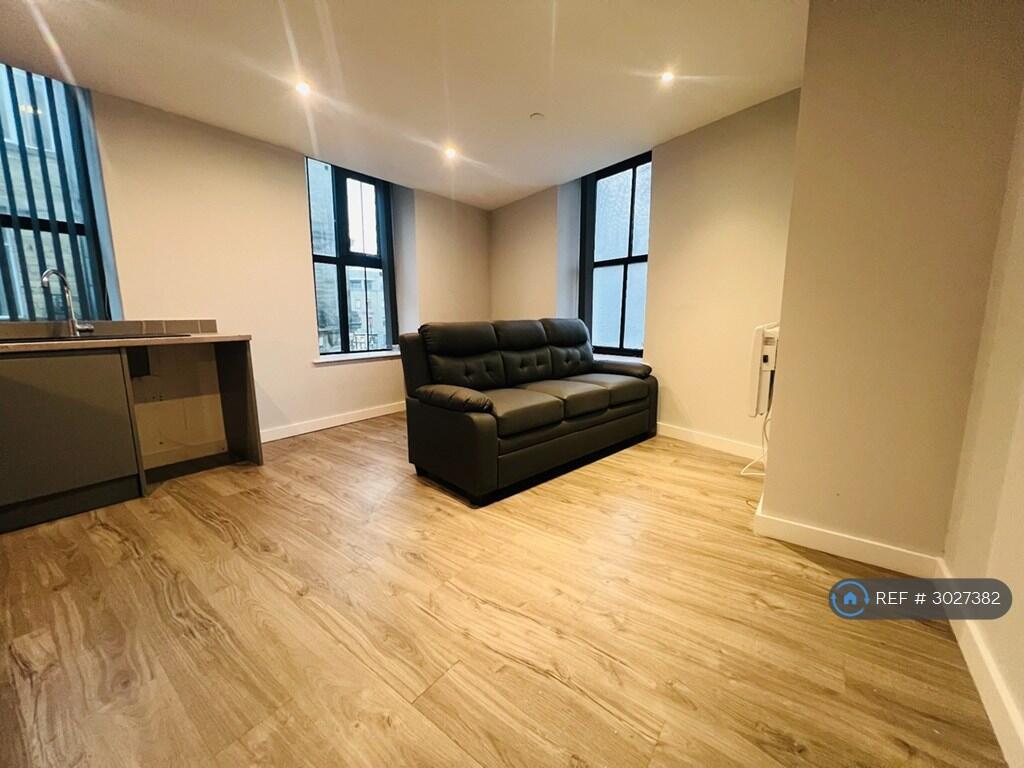 Apartment in Bradford - View 5