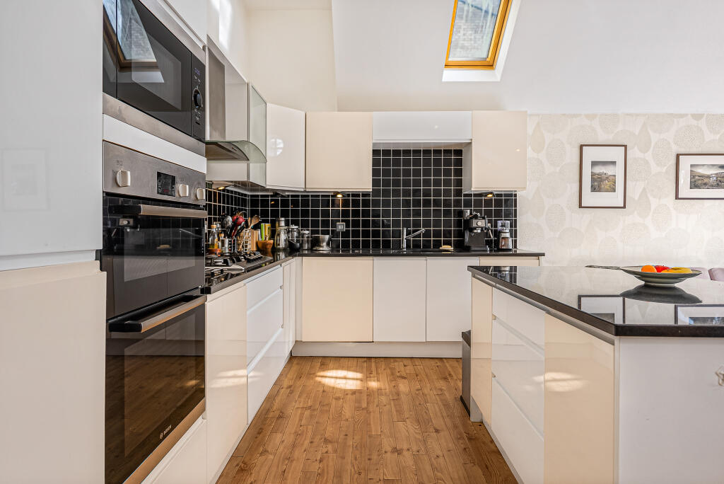 Additional image 9 of Lemsford Road, St Albans, AL1